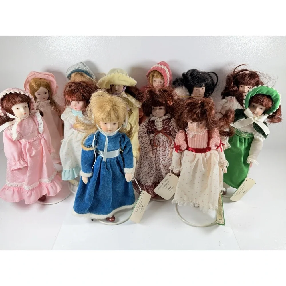 Vintage Months To Remember Complete Doll Lot collectible Dolls - W 10 Stands‎